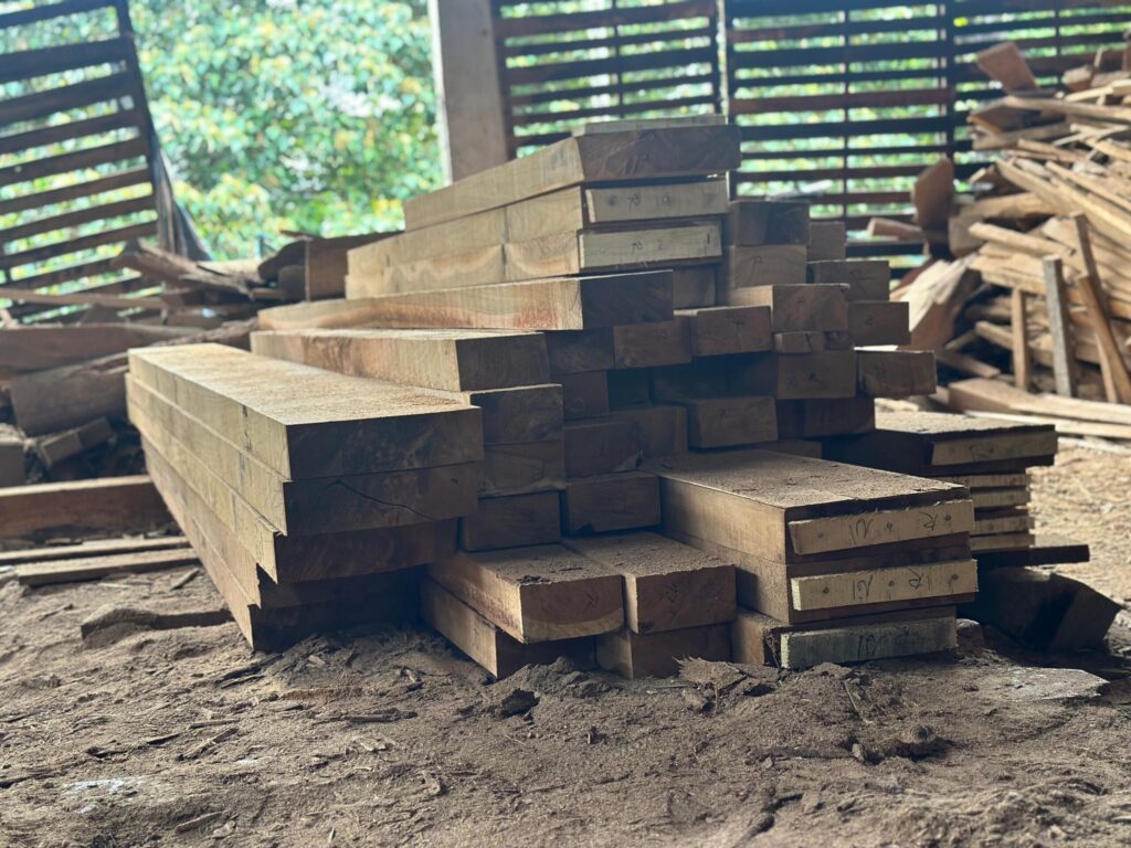jai-indian-woods-teak